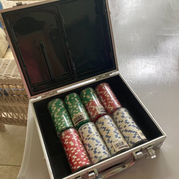 Professional  POKER CHIPS 200 With Metal Case - Picture 6 of 6